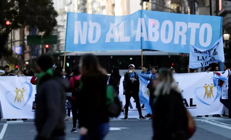 Argentina Rejects Abortion Expansion